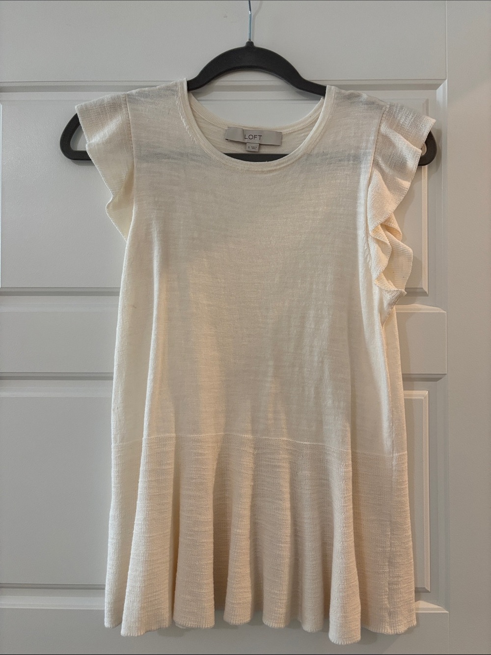 LOFT Cream Ruffle Sleeve Knit Blouse